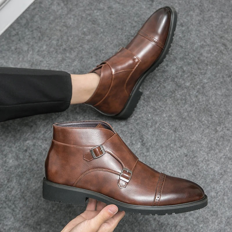 Parker | Botas de doble hebilla de cuero sintético